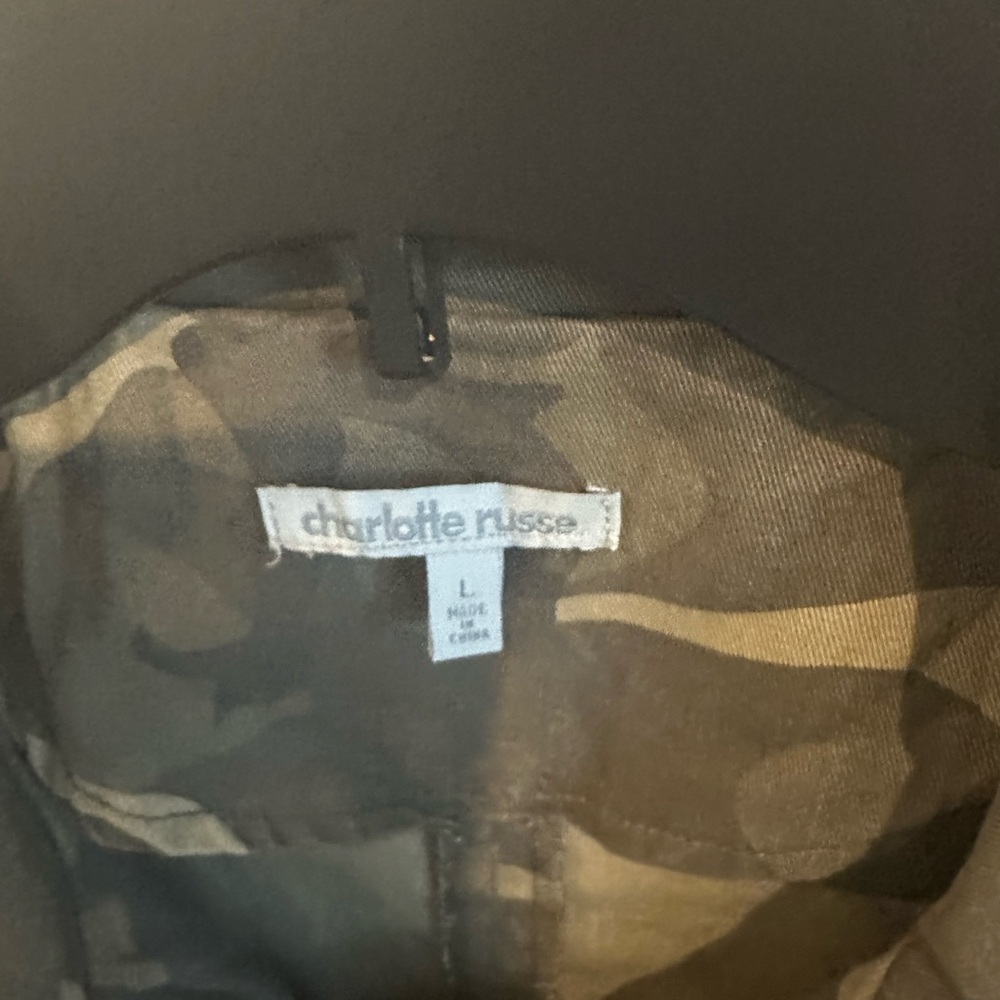 New Camouflage Women's Jacket - Picture 2 of 5